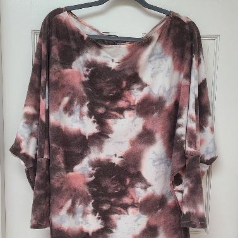 NWOT Soft Brown and Pink Dolman Sleeve Top by White Birch - Size Small